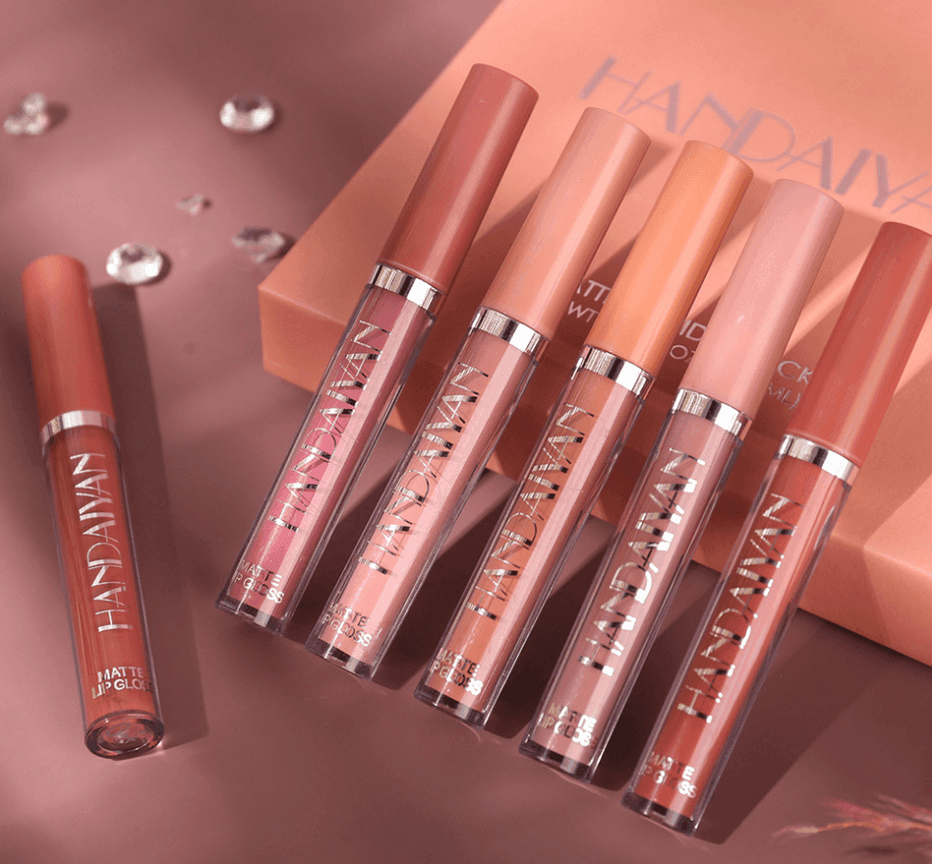 Handaiyan 6-piece matte lipstick set in nude and pink shades, waterproof liquid lip gloss kit with a peach-colored box.